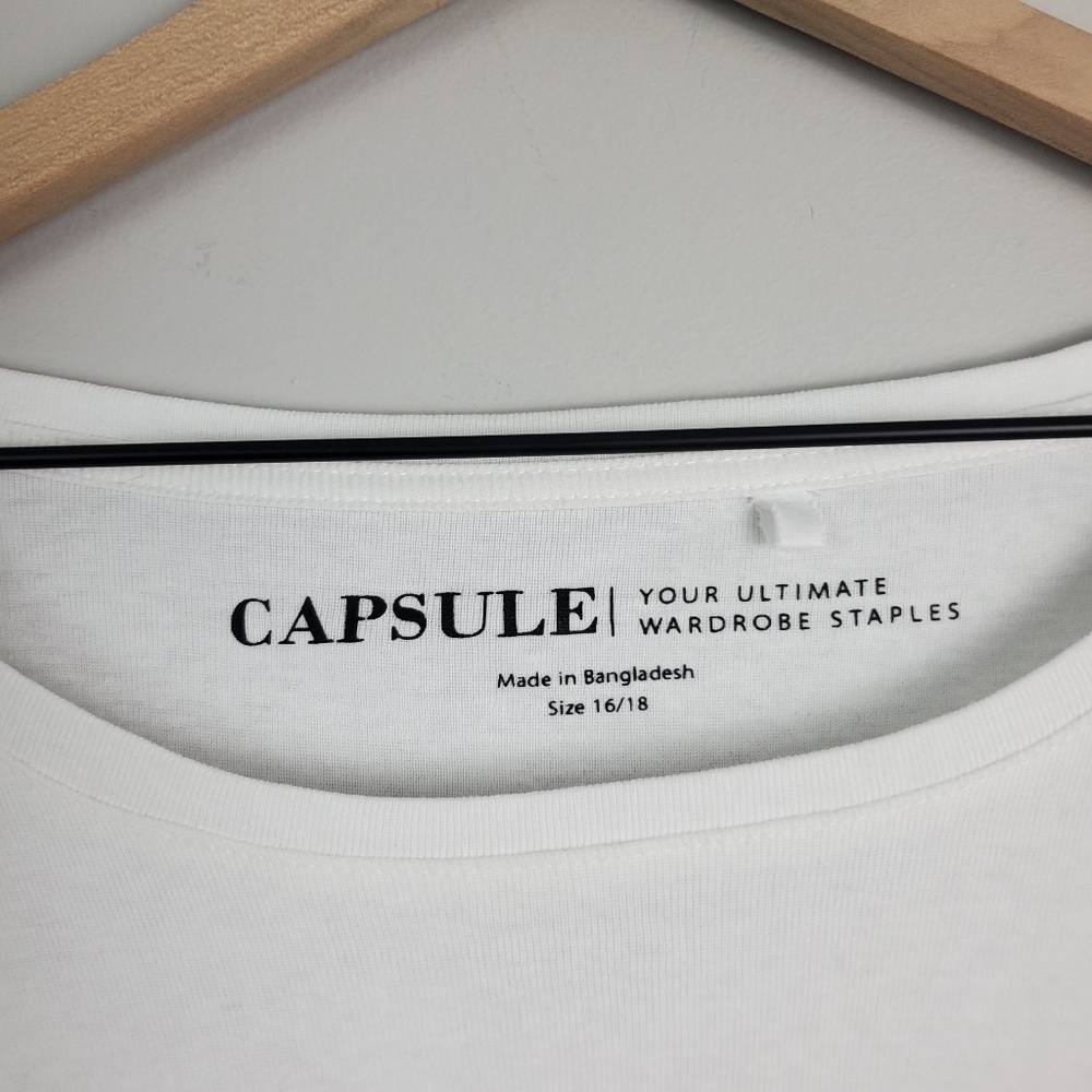 Capsule White Top 12/14 - Picture 3 of 6